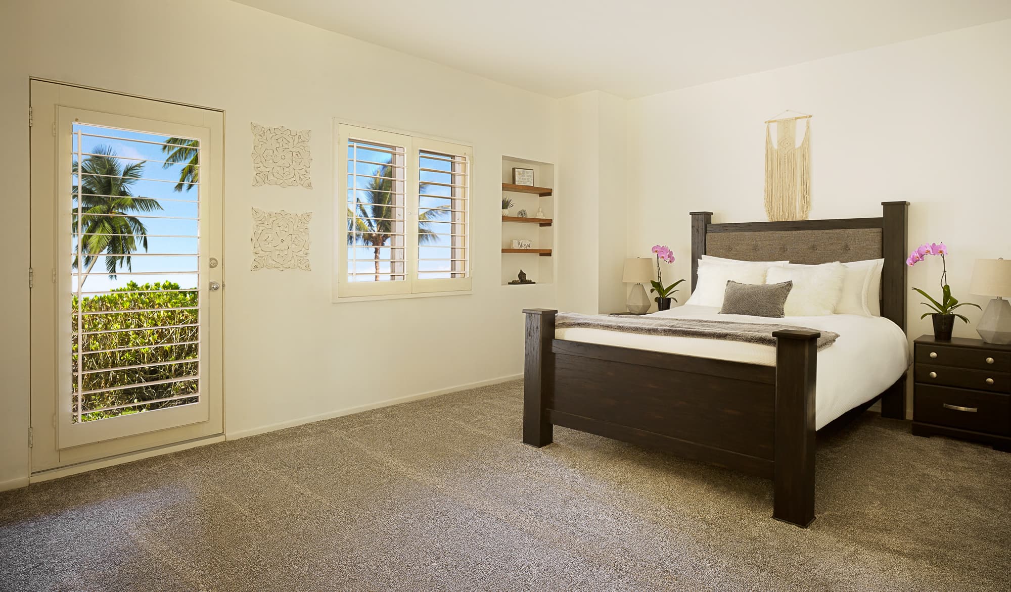 Summit-Malibu-Carpet-Room